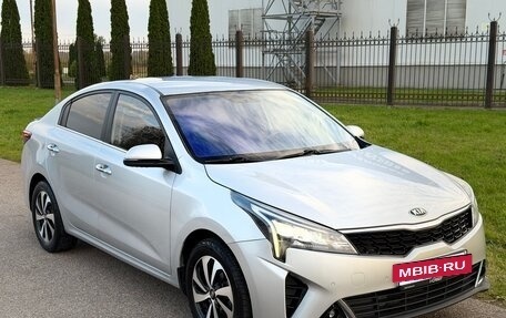 KIA Rio IV, 2021 год, 1 720 000 рублей, 3 фотография