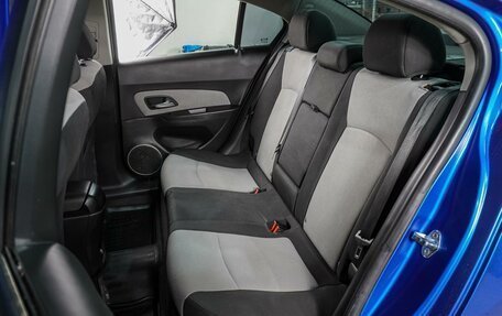 Chevrolet Cruze II, 2011 год, 749 000 рублей, 9 фотография