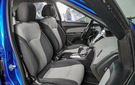 Chevrolet Cruze II, 2011 год, 749 000 рублей, 8 фотография