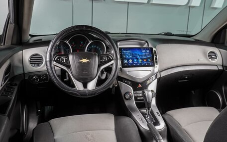 Chevrolet Cruze II, 2011 год, 749 000 рублей, 6 фотография