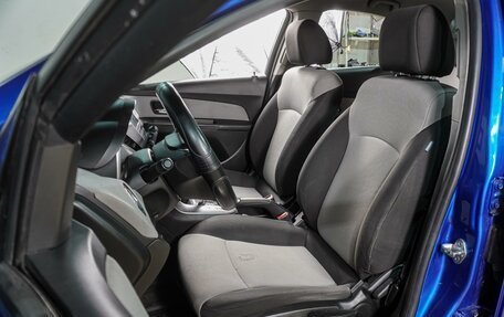Chevrolet Cruze II, 2011 год, 749 000 рублей, 10 фотография