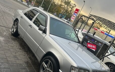 Mercedes-Benz W124, 1993 год, 680 000 рублей, 3 фотография