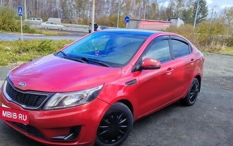 KIA Rio III рестайлинг, 2013 год, 580 000 рублей, 2 фотография