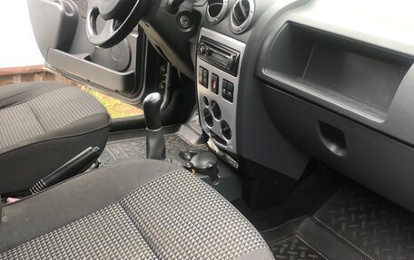 Renault Logan I, 2009 год, 300 000 рублей, 4 фотография