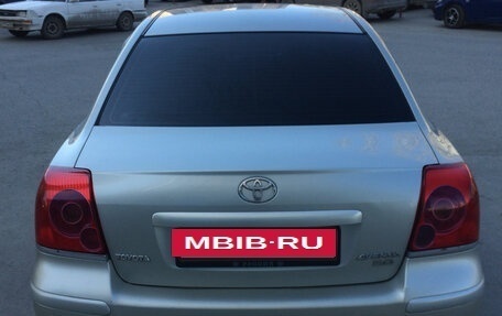 Toyota Avensis III рестайлинг, 2004 год, 410 000 рублей, 2 фотография