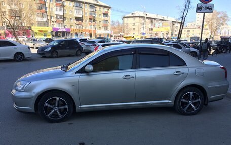 Toyota Avensis III рестайлинг, 2004 год, 410 000 рублей, 3 фотография