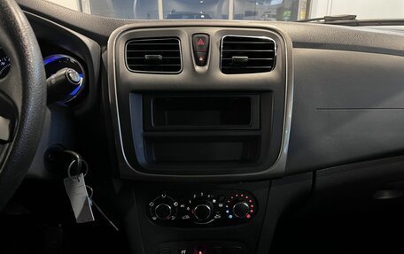 Renault Sandero II рестайлинг, 2015 год, 860 000 рублей, 13 фотография