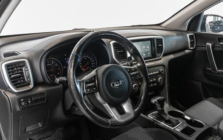 KIA Sportage IV рестайлинг, 2019 год, 2 200 000 рублей, 5 фотография