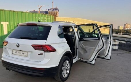 Volkswagen Tiguan II, 2017 год, 2 250 000 рублей, 6 фотография