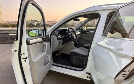 Volkswagen Tiguan II, 2017 год, 2 250 000 рублей, 10 фотография