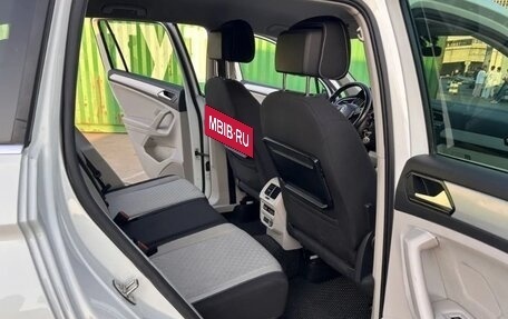 Volkswagen Tiguan II, 2017 год, 2 250 000 рублей, 13 фотография