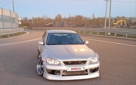 Lexus IS II рестайлинг 2, 1999 год, 1 300 000 рублей, 4 фотография