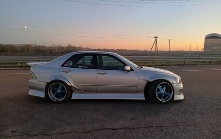 Lexus IS II рестайлинг 2, 1999 год, 1 300 000 рублей, 9 фотография