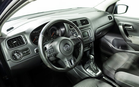 Volkswagen Polo VI (EU Market), 2013 год, 649 585 рублей, 11 фотография