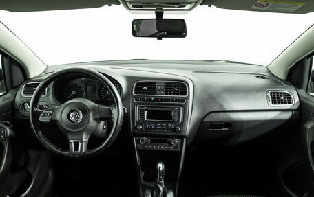 Volkswagen Polo VI (EU Market), 2013 год, 649 585 рублей, 13 фотография