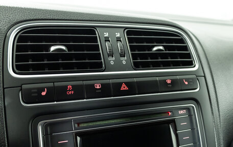Volkswagen Polo VI (EU Market), 2013 год, 649 585 рублей, 15 фотография