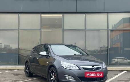 Opel Astra J, 2011 год, 439 000 рублей, 2 фотография