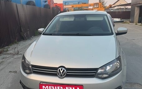 Volkswagen Polo VI (EU Market), 2011 год, 730 000 рублей, 3 фотография
