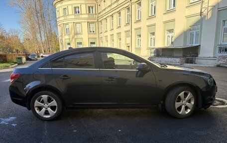 Chevrolet Cruze II, 2011 год, 800 000 рублей, 3 фотография