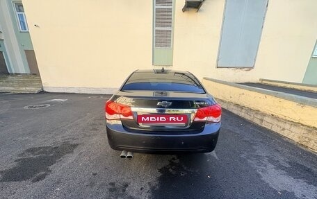 Chevrolet Cruze II, 2011 год, 800 000 рублей, 4 фотография