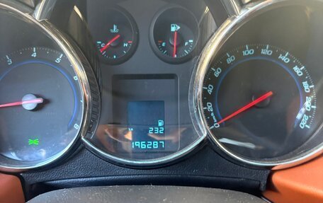 Chevrolet Cruze II, 2011 год, 800 000 рублей, 16 фотография