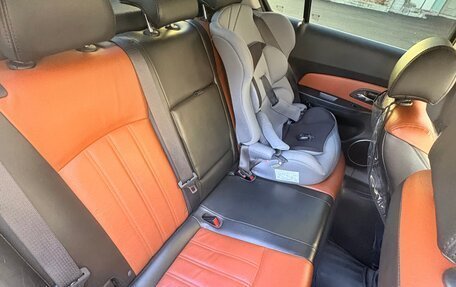 Chevrolet Cruze II, 2011 год, 800 000 рублей, 15 фотография