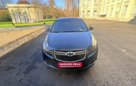 Chevrolet Cruze II, 2011 год, 800 000 рублей, 6 фотография