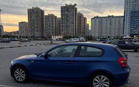 BMW 1 серия, 2007 год, 750 000 рублей, 2 фотография