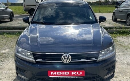 Volkswagen Tiguan II, 2017 год, 2 200 000 рублей, 15 фотография