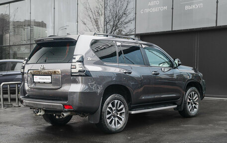 Toyota Land Cruiser Prado 150 рестайлинг, 2022 год, 6 950 000 рублей, 4 фотография