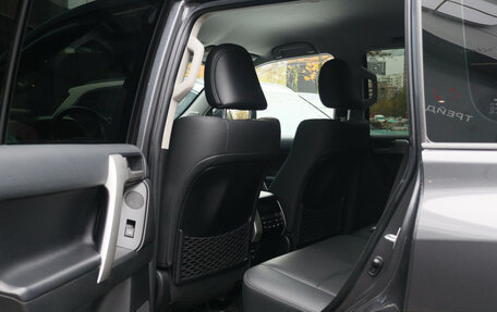 Toyota Land Cruiser Prado 150 рестайлинг, 2022 год, 6 950 000 рублей, 12 фотография