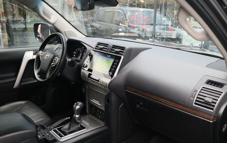 Toyota Land Cruiser Prado 150 рестайлинг, 2022 год, 6 950 000 рублей, 11 фотография