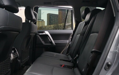 Toyota Land Cruiser Prado 150 рестайлинг, 2022 год, 6 950 000 рублей, 13 фотография