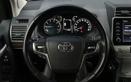 Toyota Land Cruiser Prado 150 рестайлинг, 2022 год, 6 950 000 рублей, 17 фотография