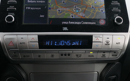 Toyota Land Cruiser Prado 150 рестайлинг, 2022 год, 6 950 000 рублей, 25 фотография