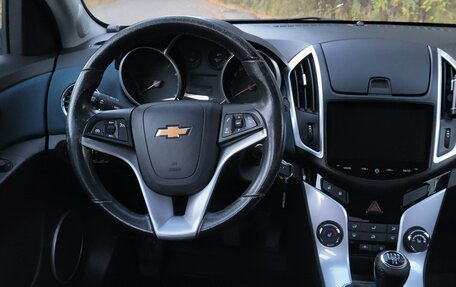Chevrolet Cruze II, 2015 год, 930 000 рублей, 9 фотография