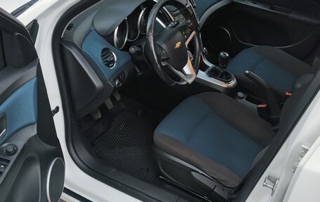 Chevrolet Cruze II, 2015 год, 930 000 рублей, 16 фотография