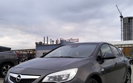 Opel Astra J, 2011 год, 643 000 рублей, 3 фотография
