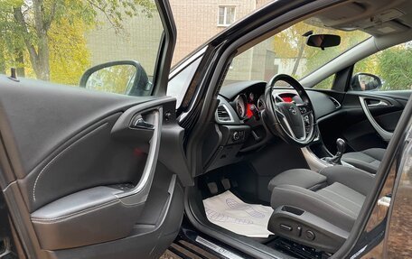 Opel Astra J, 2013 год, 870 000 рублей, 10 фотография