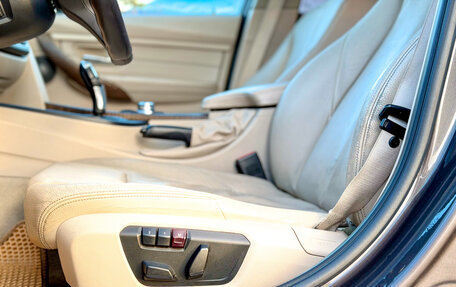 BMW 3 серия, 2011 год, 1 890 000 рублей, 11 фотография