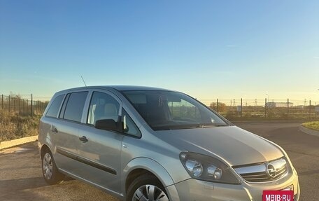 Opel Zafira B, 2009 год, 600 000 рублей, 3 фотография