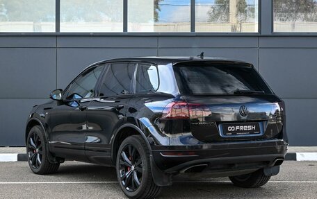 Volkswagen Touareg III, 2010 год, 1 499 000 рублей, 2 фотография