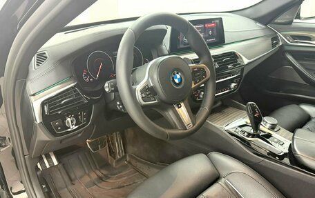 BMW 5 серия, 2019 год, 4 580 000 рублей, 10 фотография