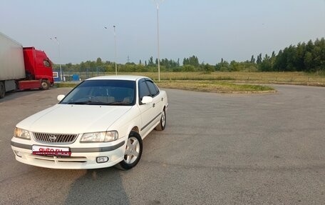 Nissan Sunny B15, 2001 год, 450 000 рублей, 1 фотография