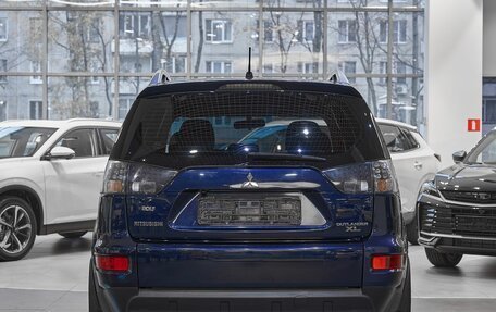 Mitsubishi Outlander III рестайлинг 3, 2010 год, 949 000 рублей, 5 фотография