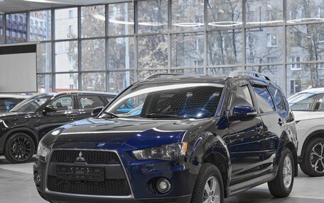 Mitsubishi Outlander III рестайлинг 3, 2010 год, 949 000 рублей, 3 фотография