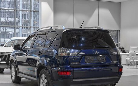 Mitsubishi Outlander III рестайлинг 3, 2010 год, 949 000 рублей, 4 фотография