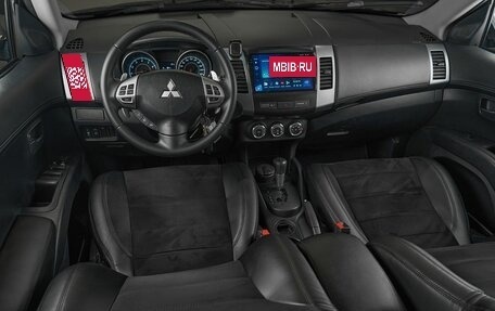 Mitsubishi Outlander III рестайлинг 3, 2010 год, 949 000 рублей, 7 фотография
