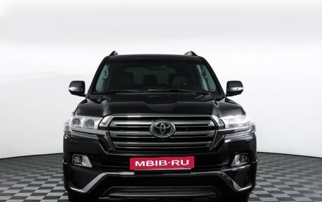 Toyota Land Cruiser 200, 2019 год, 6 156 000 рублей, 2 фотография