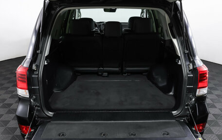 Toyota Land Cruiser 200, 2019 год, 6 156 000 рублей, 9 фотография